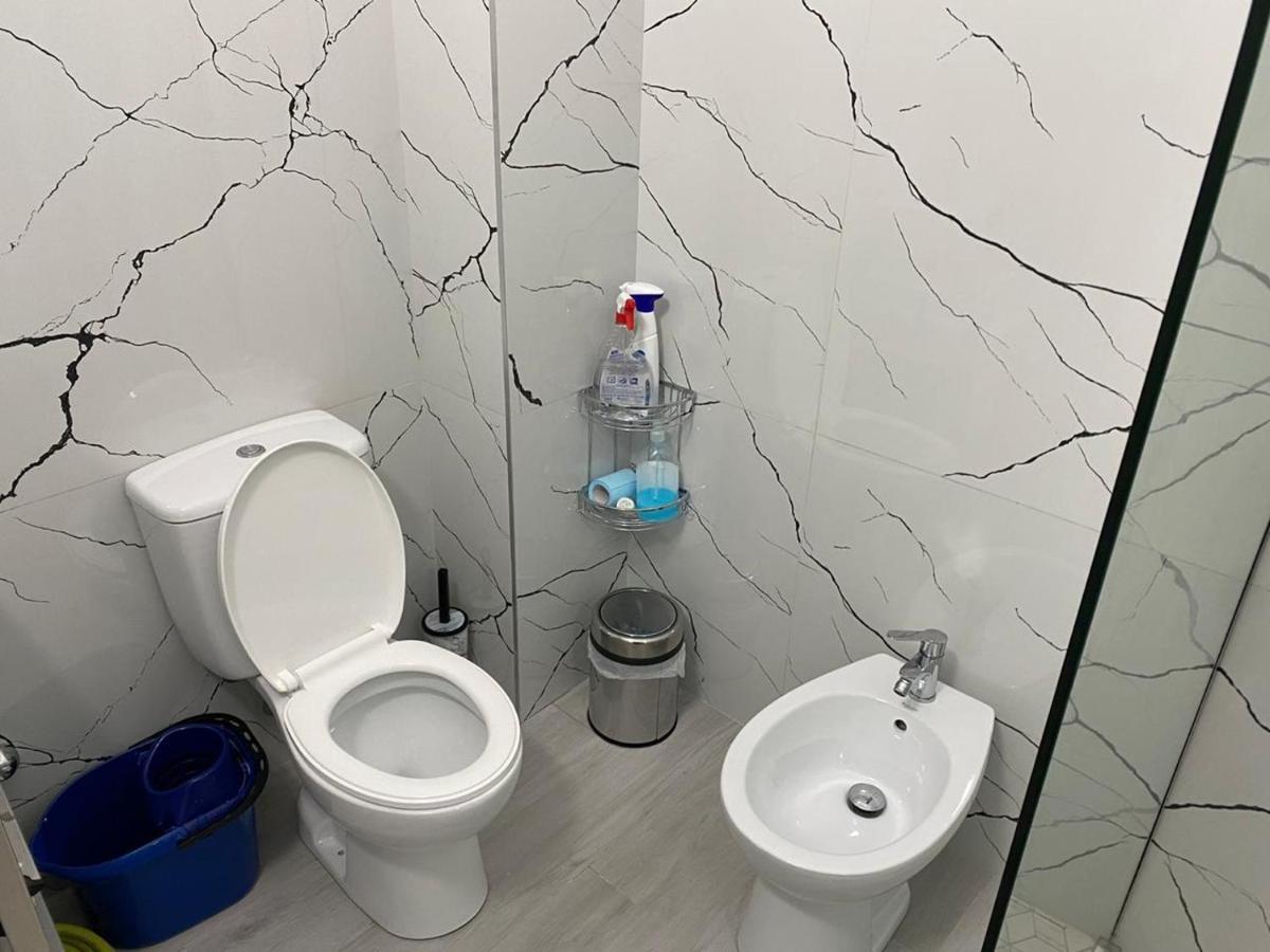 Kevin'S Lungomare Apartment Vlore Luaran gambar