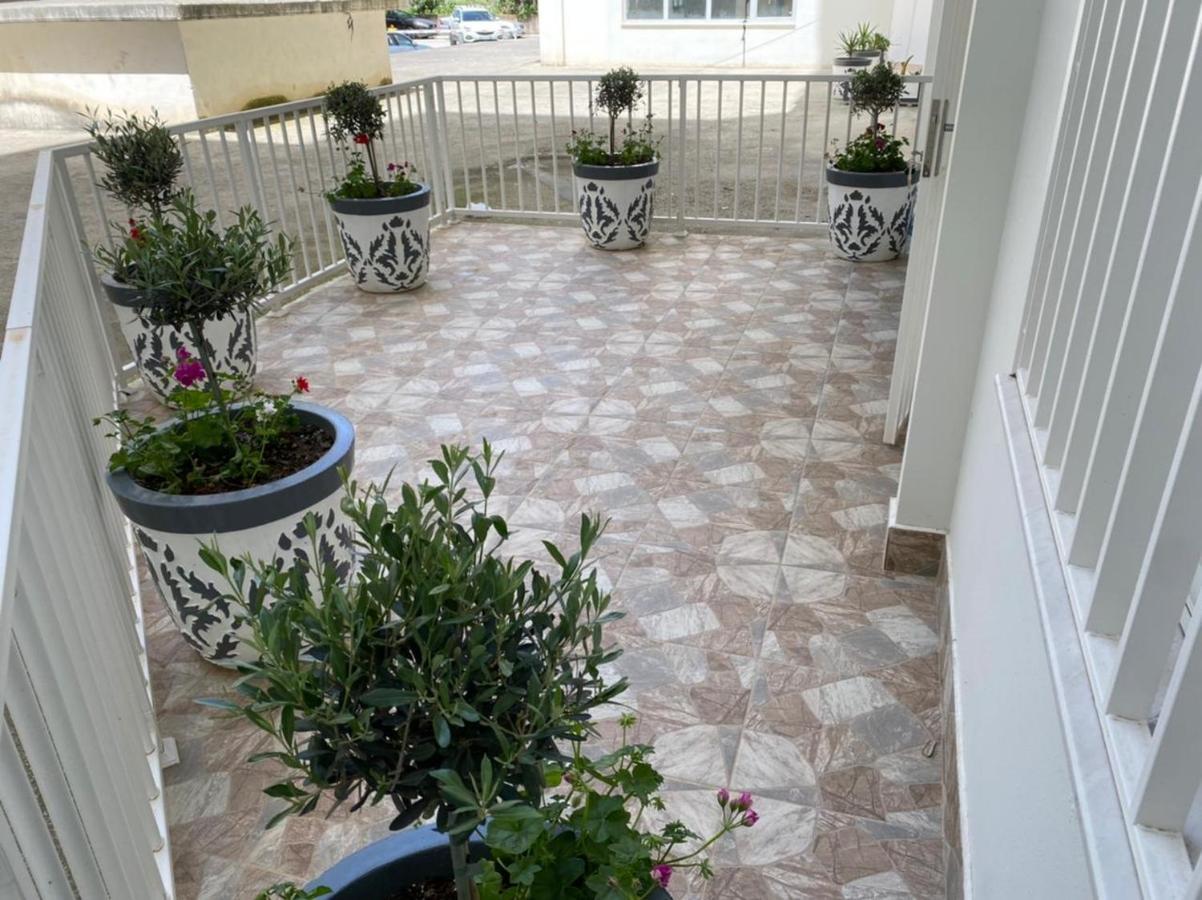 Kevin'S Lungomare Apartment Vlore Luaran gambar