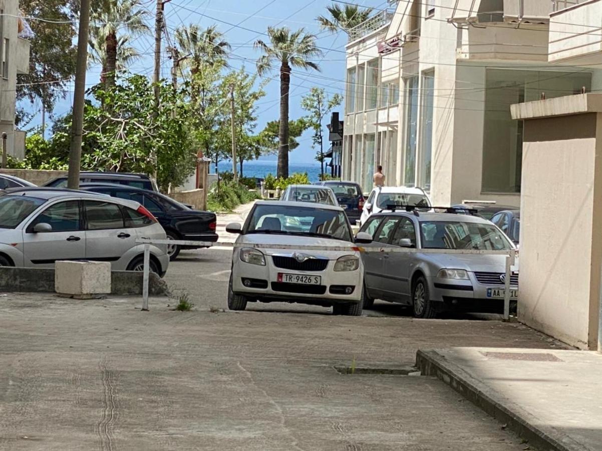 Kevin'S Lungomare Apartment Vlore Luaran gambar
